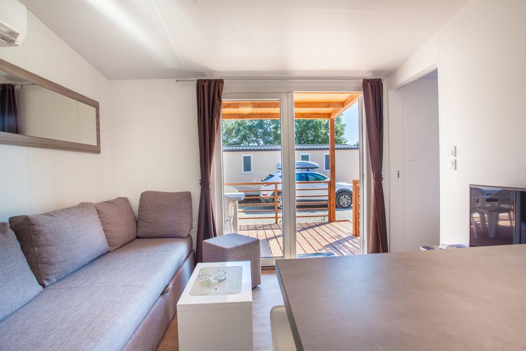 Mobile Homes Rapoca Nerezine Zewnętrze zdjęcie